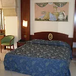 Garibaldi Otel
