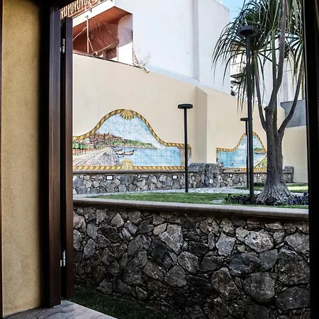 Garibaldi 3*