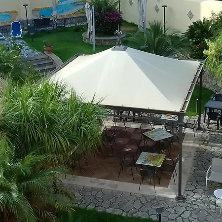 Garibaldi Otel 3*