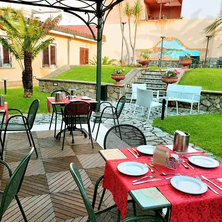 Hotel Garibaldi 3*